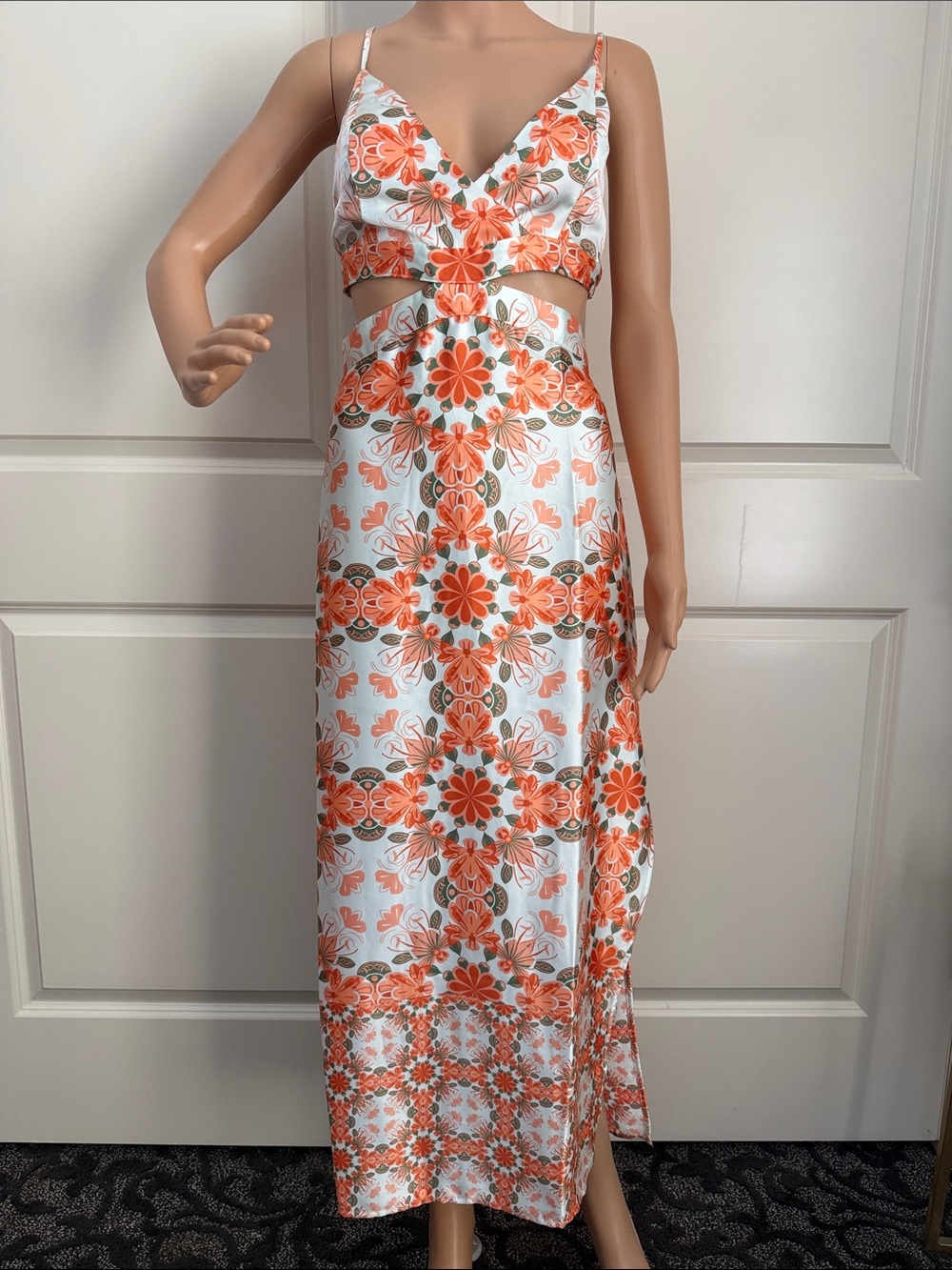 New House Of Harlow Orange Floral Satin Cutout Maxi Dress - Picture 6 of 7